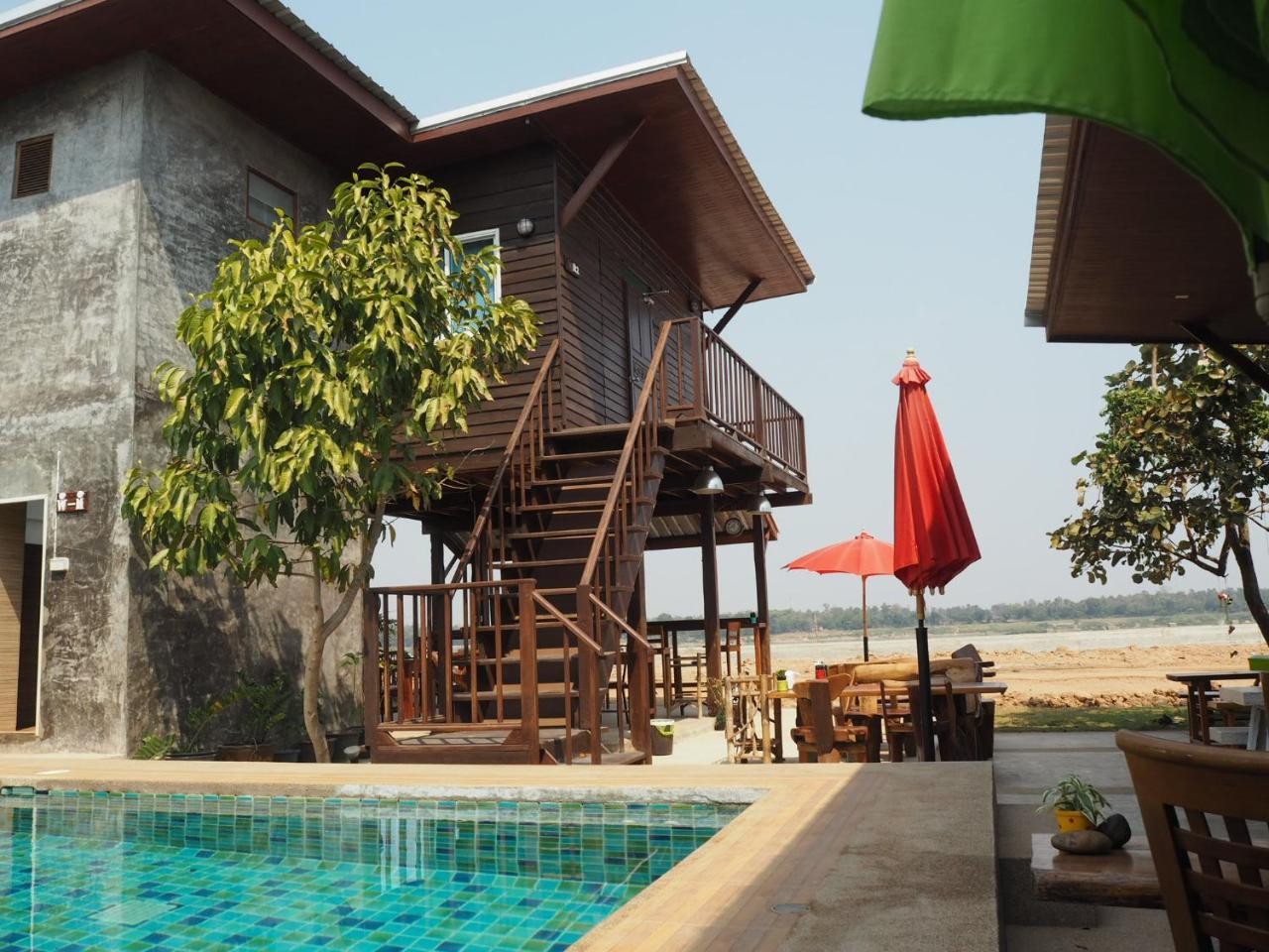 Nawiengkaeriverview Resort Mukdahan Dış mekan fotoğraf